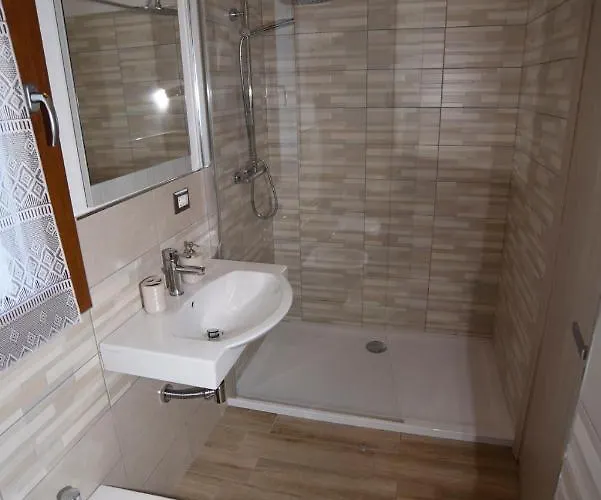 Al Riparo Dai Venti Alloggio per agriturismo *